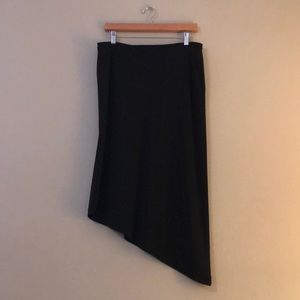 Asymmetrical skirt